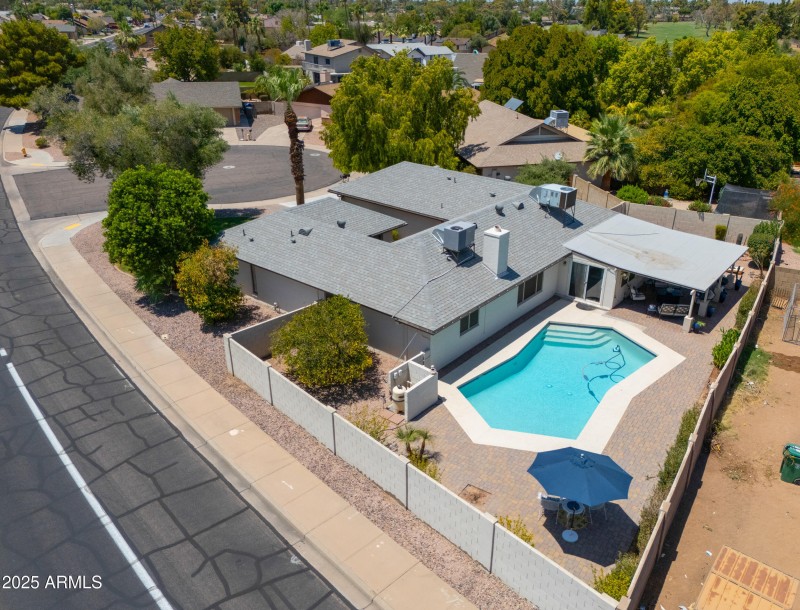 Cul-te-Sac/Corner Lot