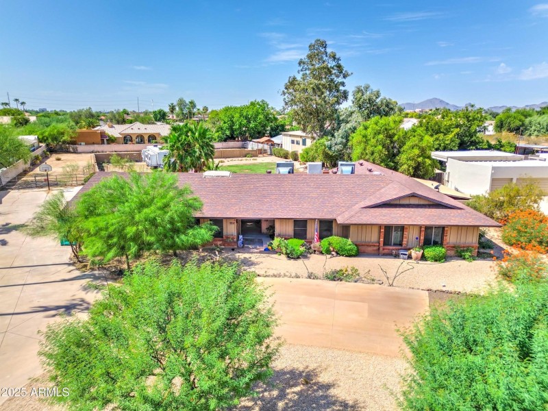 9511 E Gary Rd-7