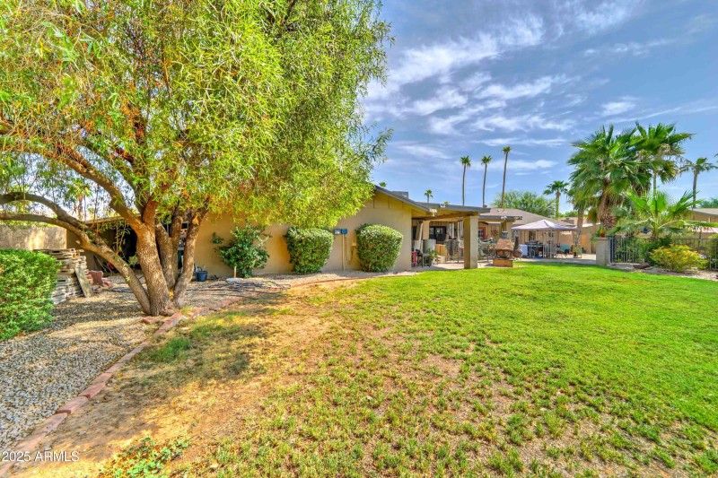 9511 E Gary Rd-11