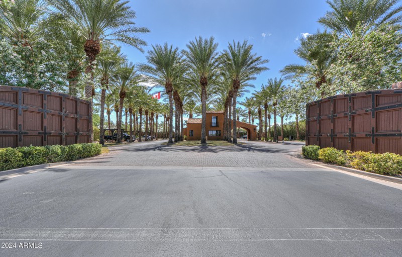 Encanterra-Main Entrance