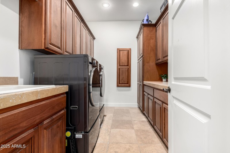 Big Laundry Room