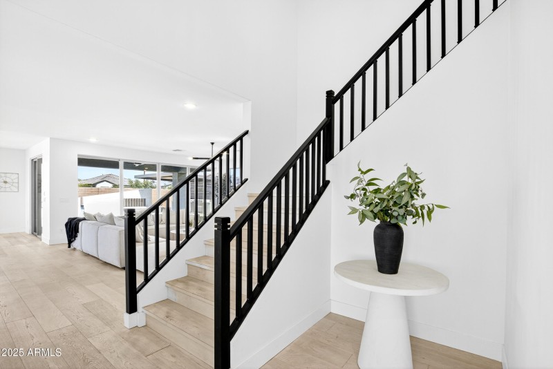 102_103_309_a4m_luxtwins