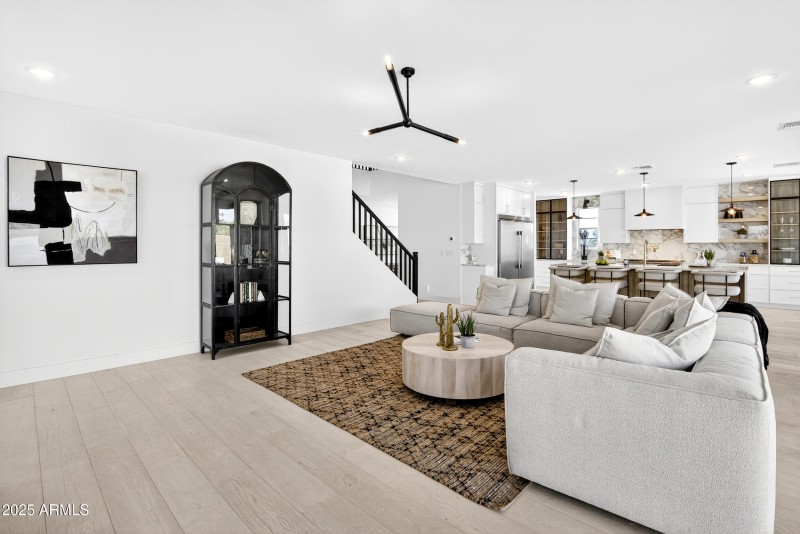 48_111_332_a4m_luxtwins