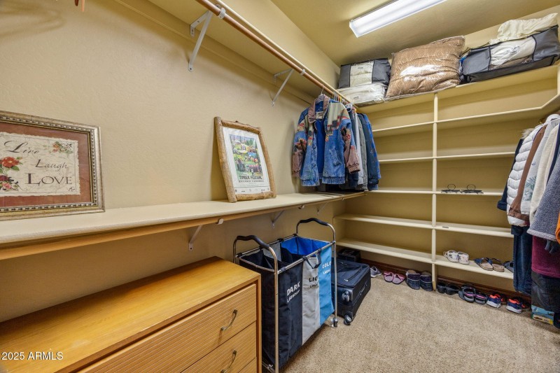 Master Bedroom large walk in closet