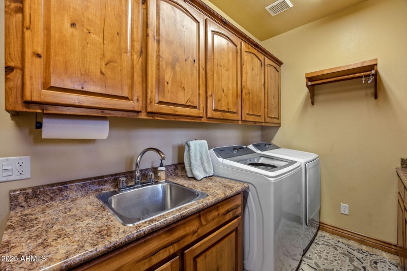 Laundry Room with sink