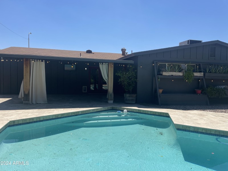 pool4