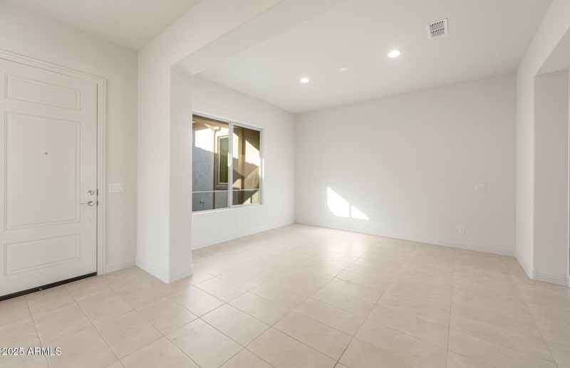 Flex Room