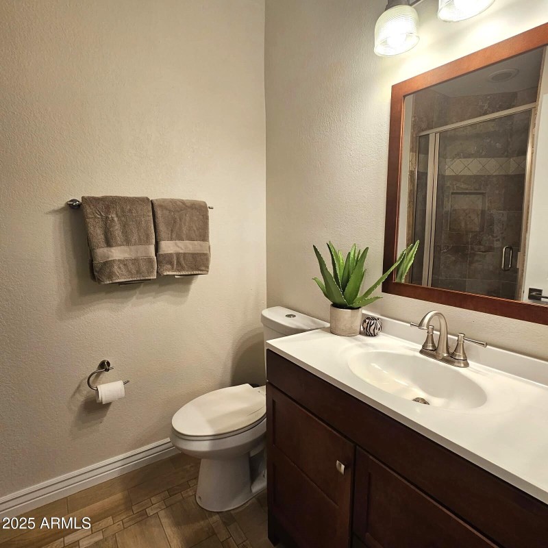 2nd Bathroom