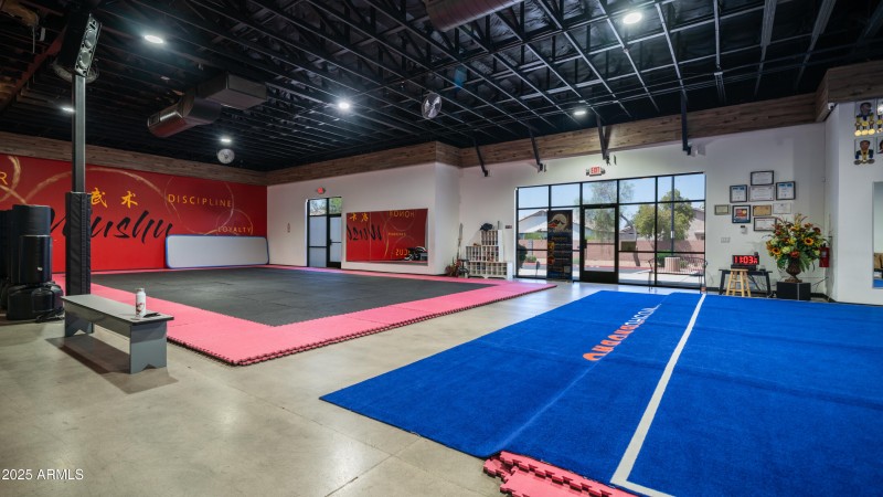 700 N Cooper Rd-3