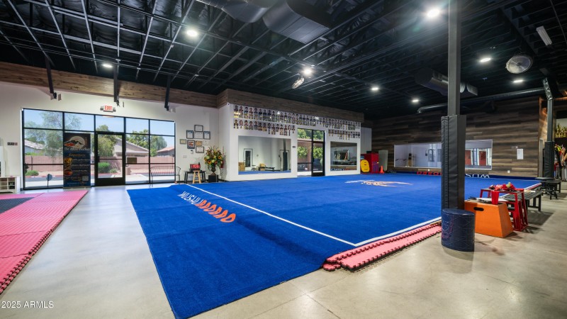 700 N Cooper Rd-5