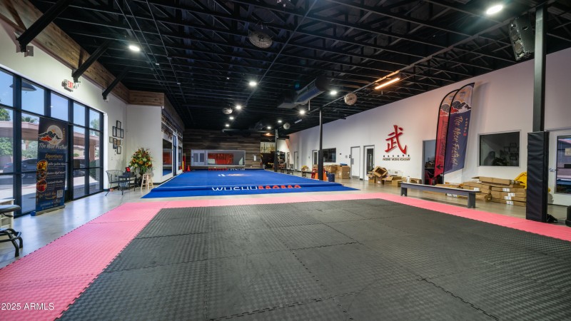 700 N Cooper Rd-7