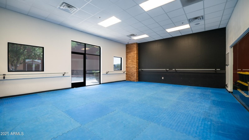 700 N Cooper Rd-8