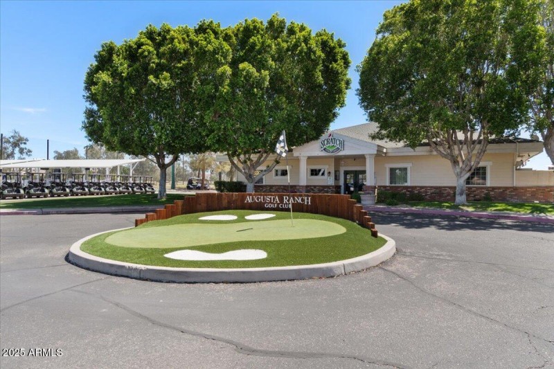 52-Community golf