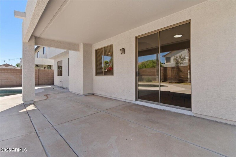 45-Back patio