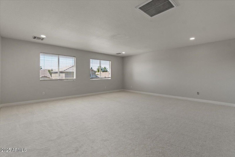 34-Bonus Room