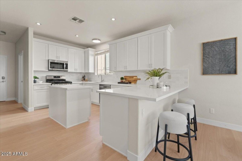 16-Kitchen