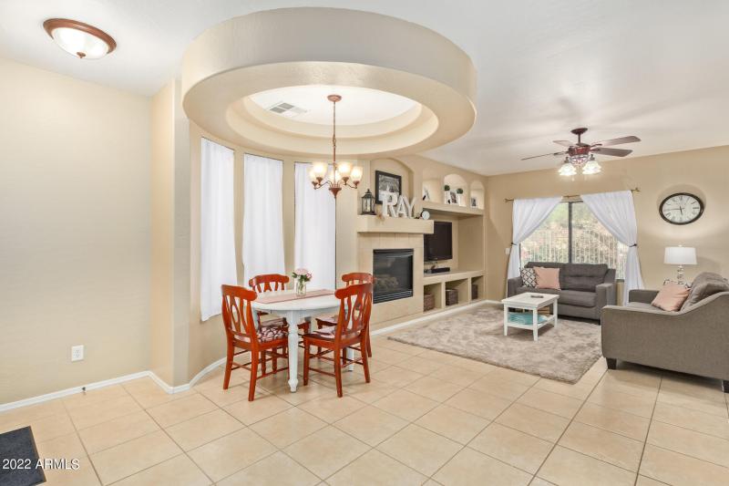 0008-08 - Signal Butte