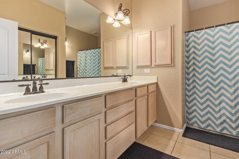 0016-16 - Signal Butte