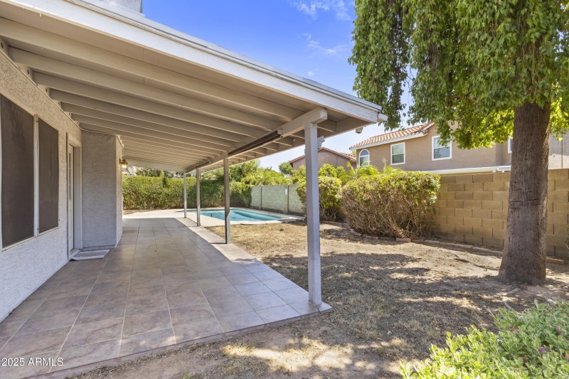 Backyard covered patio