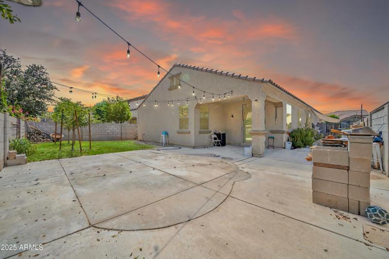 12038 W Davis Ln VT 5