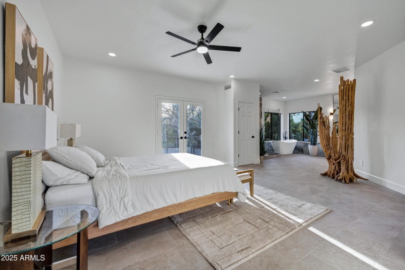 8024 N 7th Ave-37