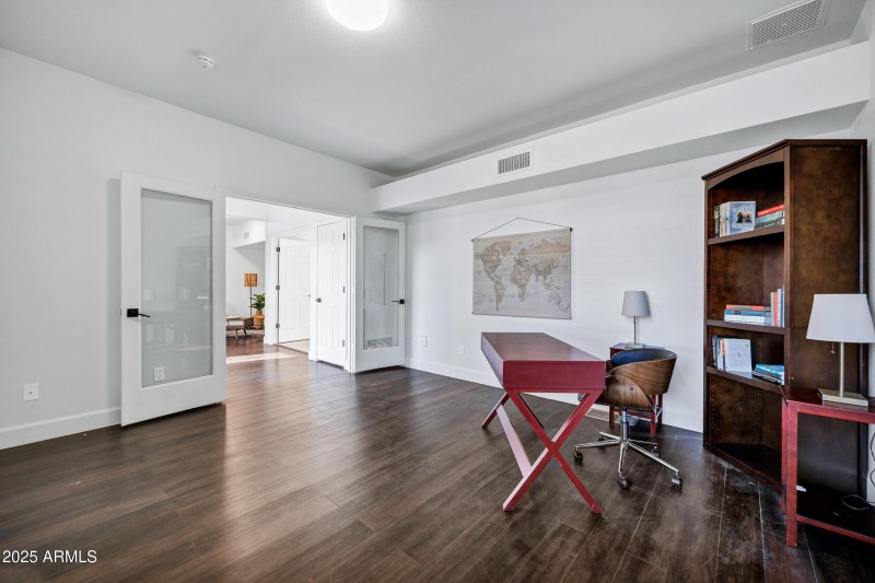 8024 N 7th Ave-36
