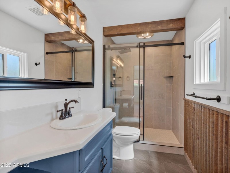 024_Primary suite updated bath