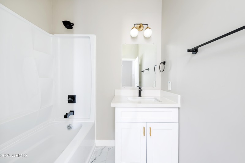 UNIT 1 BATHROOM