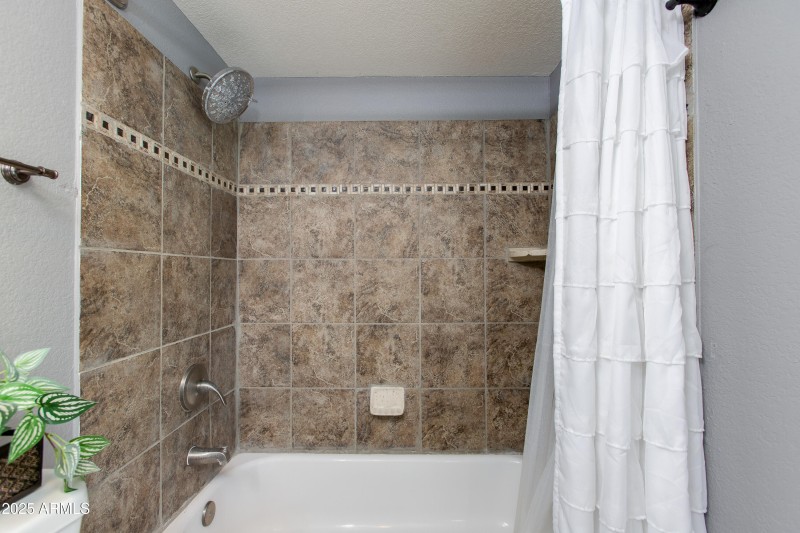 2ND BATHROOM