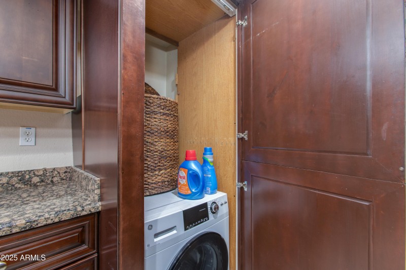 INSIDE LAUNDRY