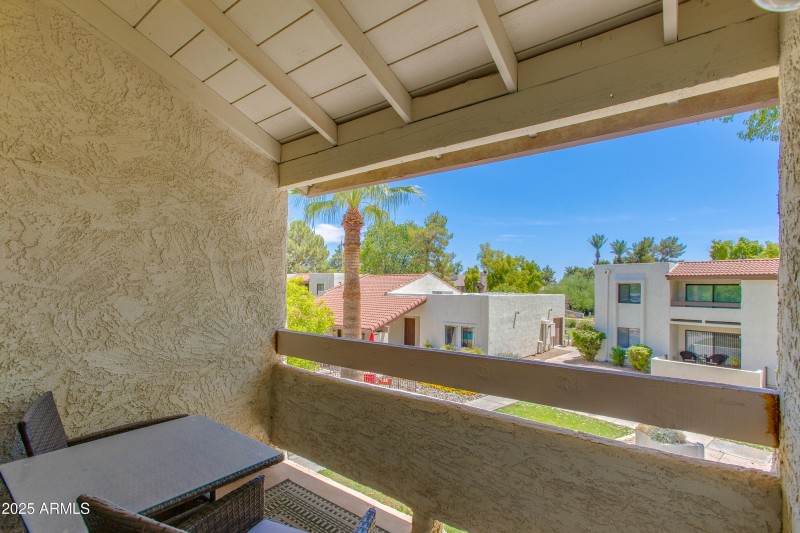 PRIVATE BALCONY