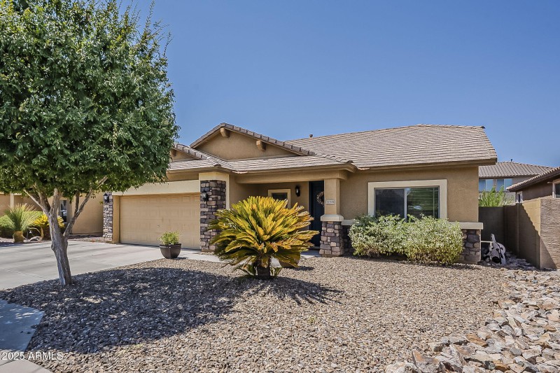 3-web-or-mls-Sable Ave-3