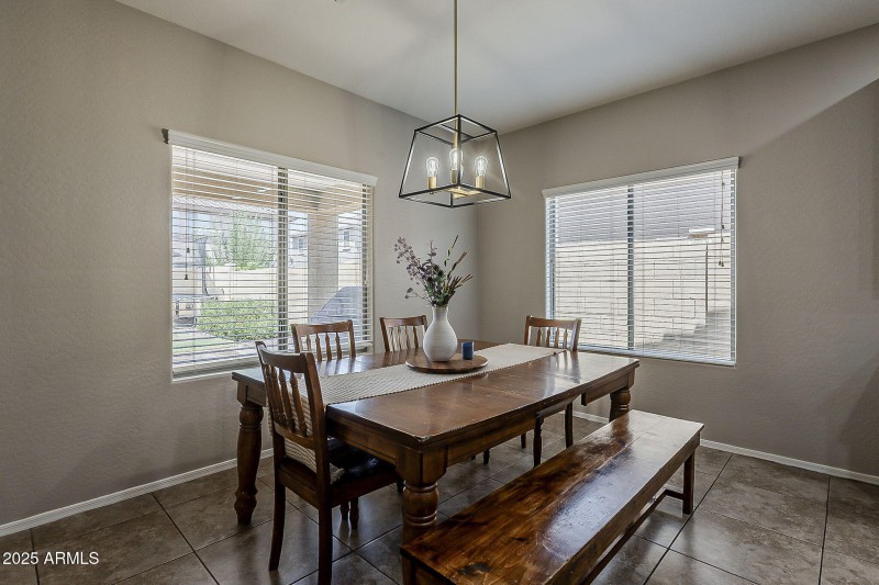 9-web-or-mls-Sable Ave-9