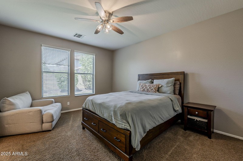 21-web-or-mls-Sable Ave-21