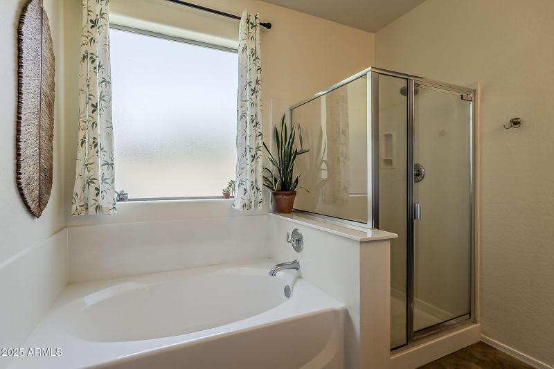 28-web-or-mls-Sable Ave-28