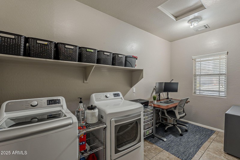 38-web-or-mls-Sable Ave-38