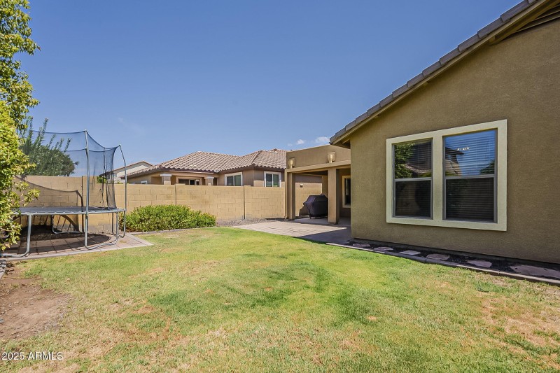 46-web-or-mls-Sable Ave-46