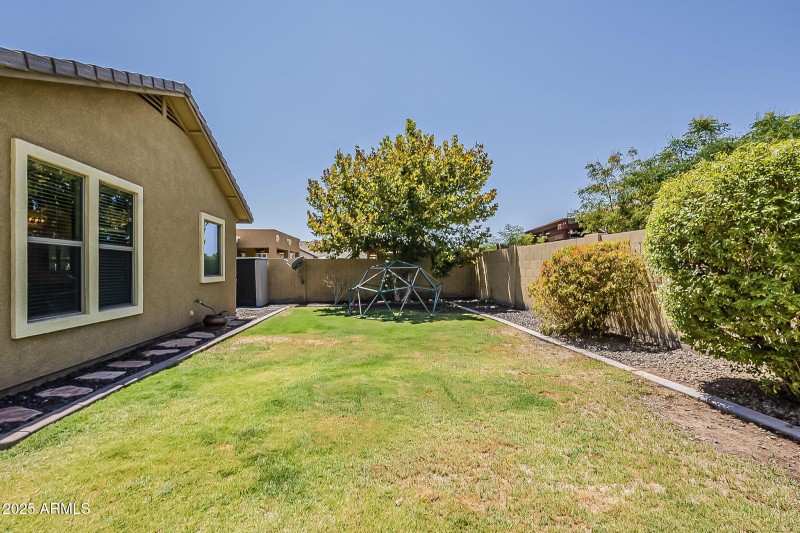47-web-or-mls-Sable Ave-47