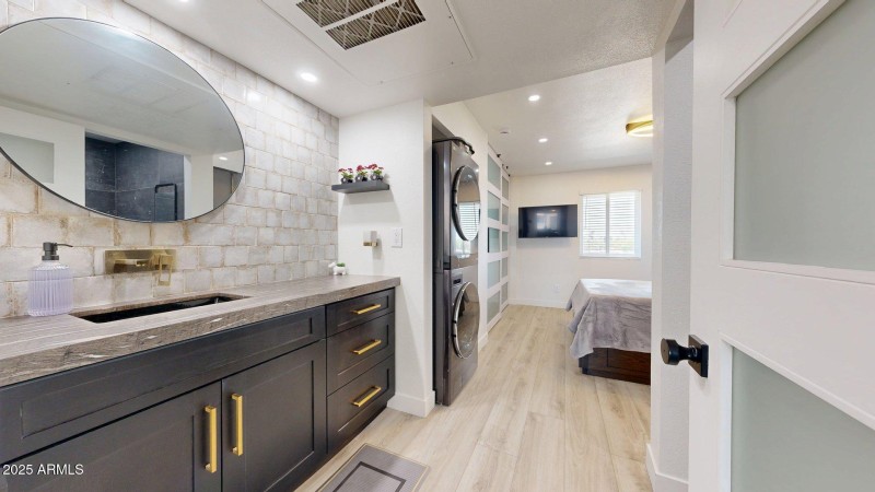 5995-N-78th-St-Unit-2078-08112025_104506