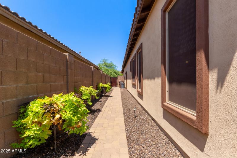 12481 W Milton Drive