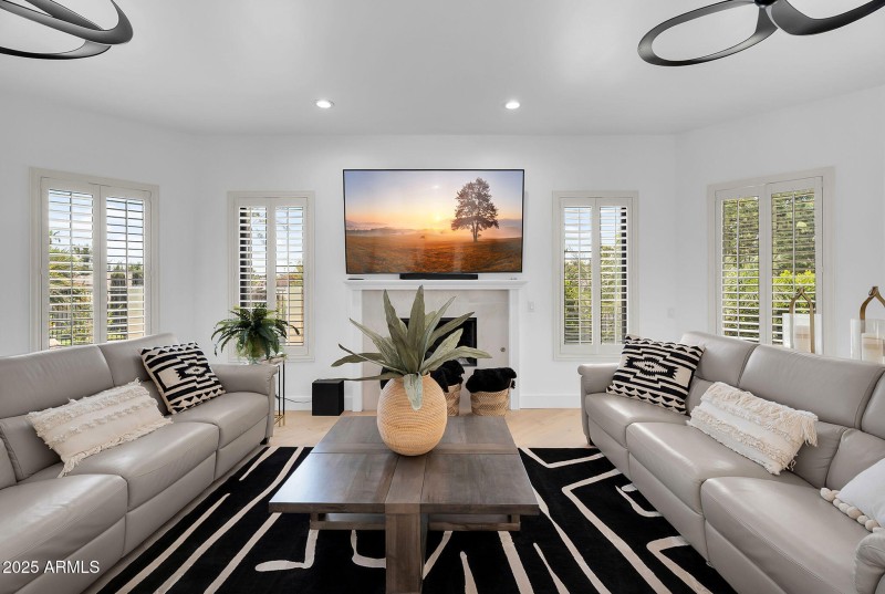 12-web-or-mls-Vista-12