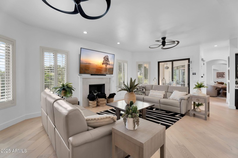 13-web-or-mls-Vista-13
