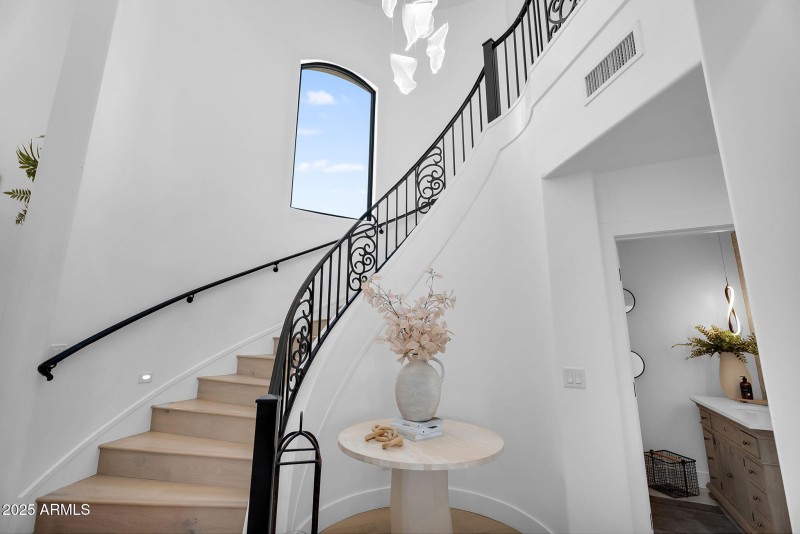 33-web-or-mls-Vista-39
