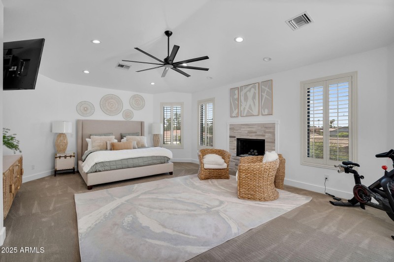 35-web-or-mls-Vista-42