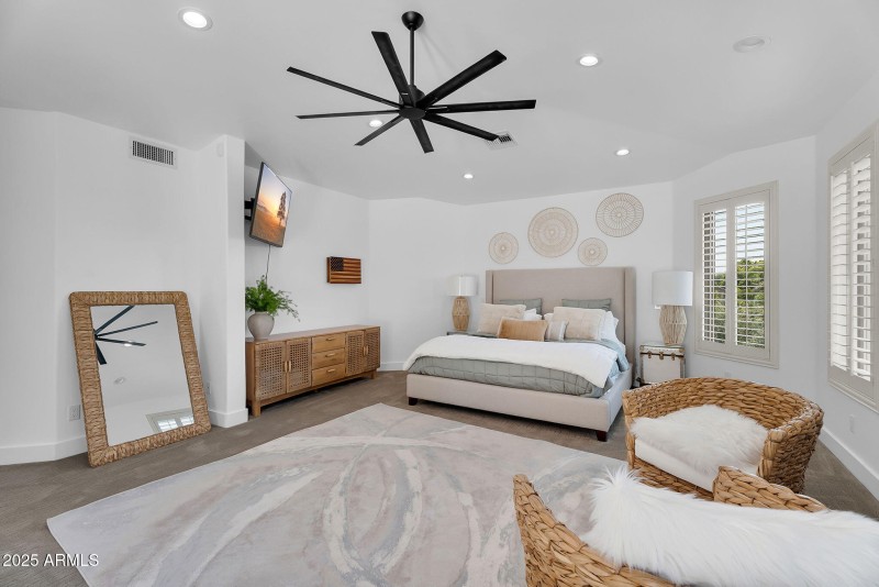 40-web-or-mls-Vista-47