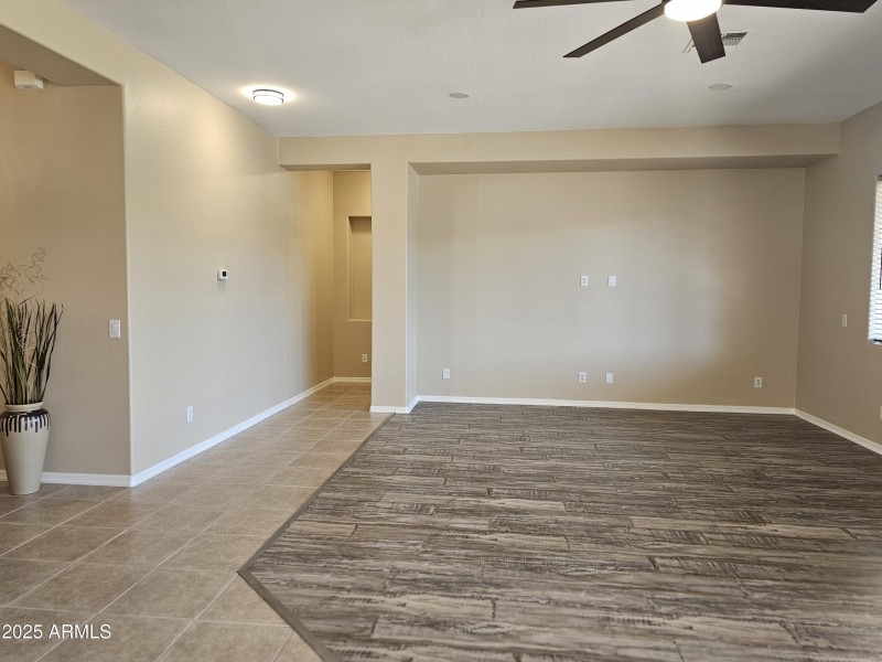 16837 W NORTHAMPTON RD, Surprise, AZ 853