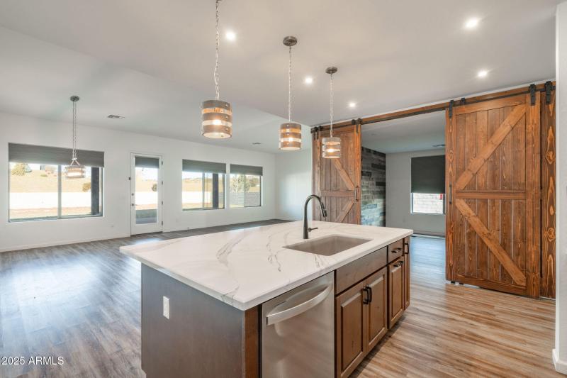 23-web-or-mls-5656-e-killen-loop