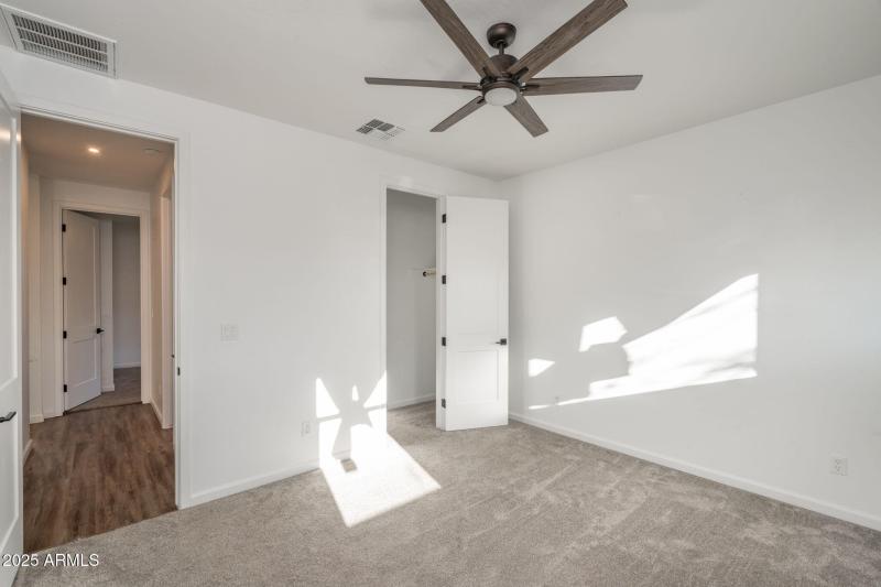 30-web-or-mls-5656-e-killen-loop