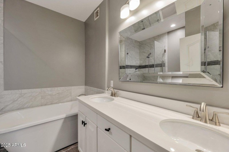 20250106211816085737000000-o