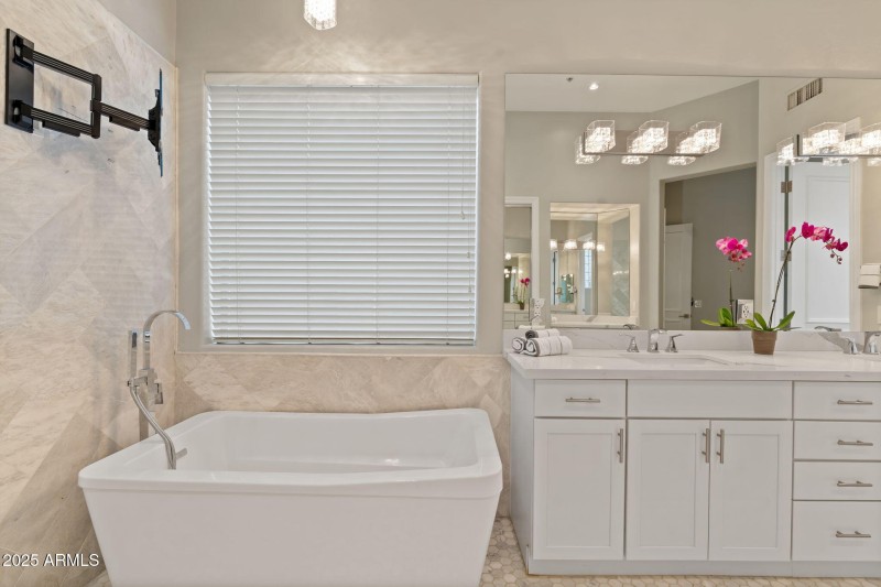 Soaking Tub